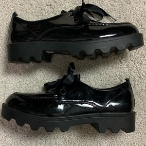NEW! Women's HOT TOPIC Shiny BLACK Chunky PLATFORM Oxfords CREEPERS Shoes